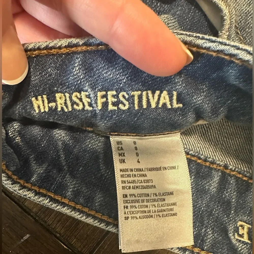 AMERICAN EAGLE Distressed Hi-Rise Festival Jean Shorts Size 0 Sequin Pockets